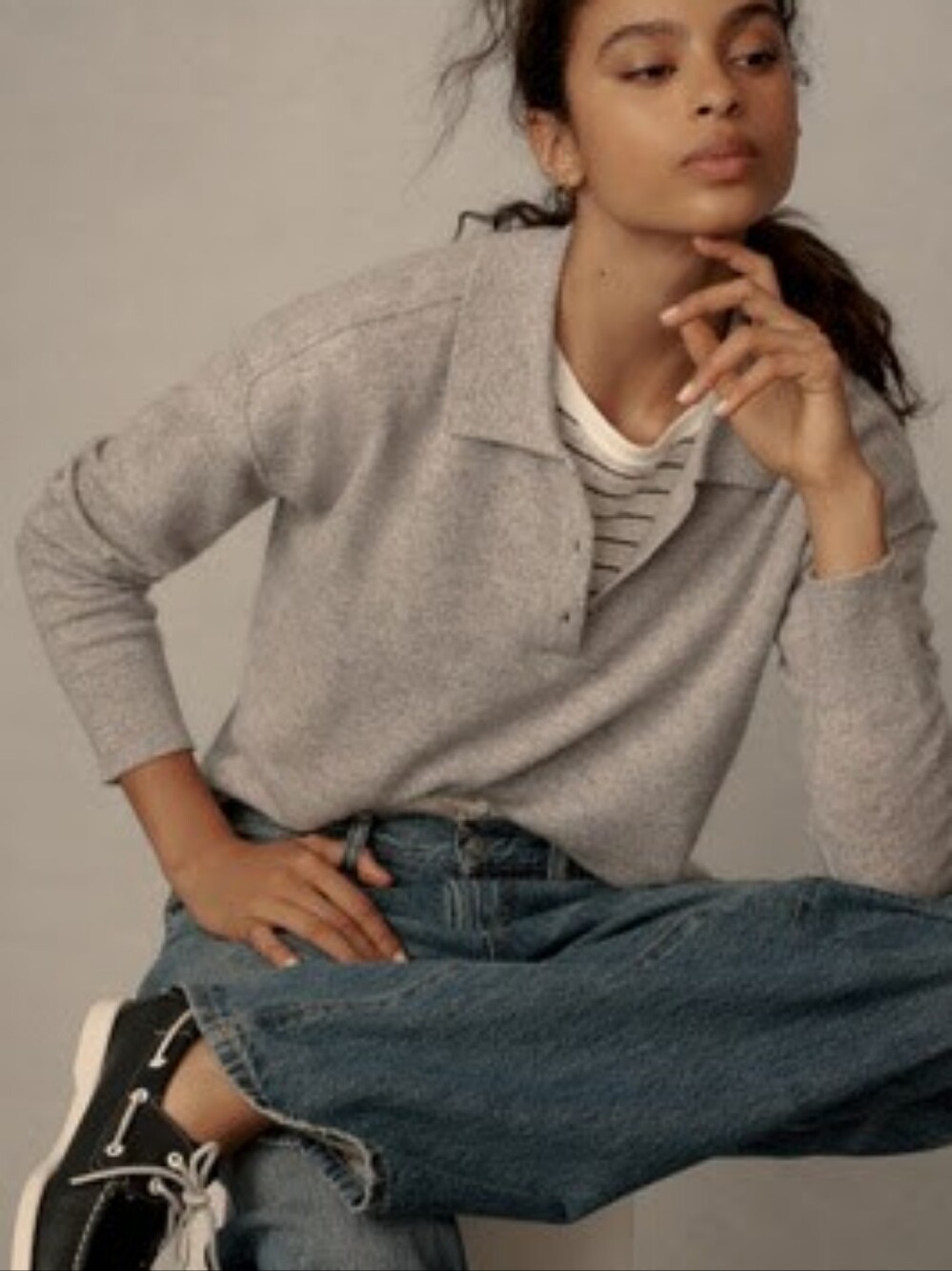 PILCRO | The Cashmere Collection Cropped Polo Sweater in Heather Grey